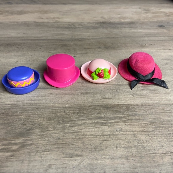 Vintage Barbie and Strawberry‎ Shortcake Hats. - Picture 5 of 7